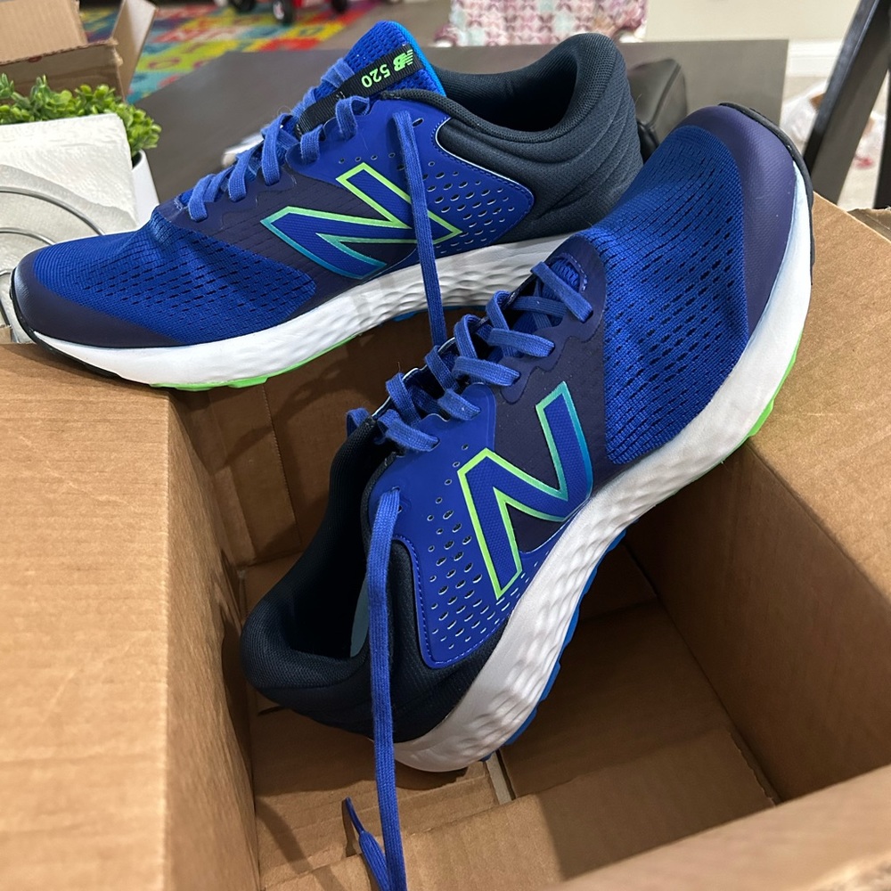 Men’s New balance sneakers
